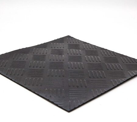 ΔΑΠΕΔΟ ΚΑΟΥΤΣΟΥΚ 9005 3mm CHECKER ΛΑΜΑΡΙΝΑ 1.2Μ NewPlan